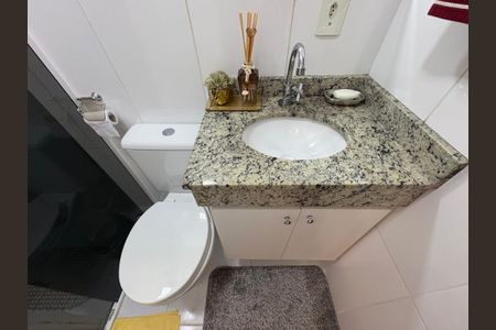 Apartamento à venda com 55m², 2 quartos e 1 vaga Apartamento à venda com 55m², 2 quartos e 1 vagaBanheiro da Suíte