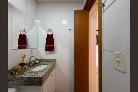 Apartamento à venda com 55m², 2 quartos e 1 vaga Apartamento à venda com 55m², 2 quartos e 1 vagaBanheiro da Suíte