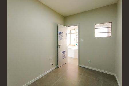 Apartamento à venda com 220m², 3 quartos e 1 vaga Apartamento à venda com 220m², 3 quartos e 1 vagaQuarto de Serviço