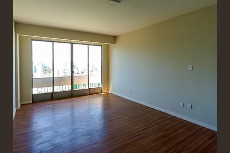 Apartamento à venda com 220m², 3 quartos e 1 vaga Apartamento à venda com 220m², 3 quartos e 1 vagaSuíte