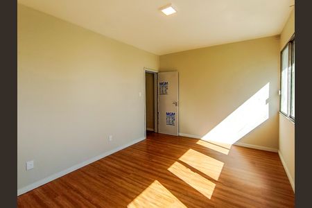 Apartamento à venda com 220m², 3 quartos e 1 vaga Apartamento à venda com 220m², 3 quartos e 1 vagaQuarto 2