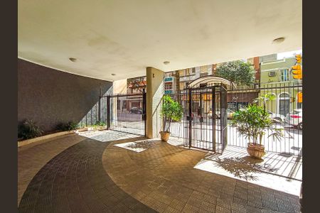 Apartamento à venda com 220m², 3 quartos e 1 vaga Apartamento à venda com 220m², 3 quartos e 1 vagaÁrea comum