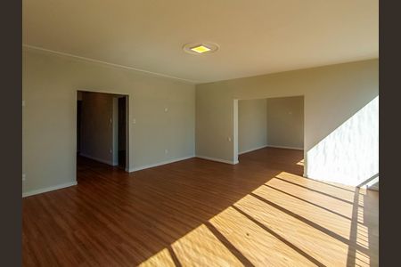 Apartamento à venda com 220m², 3 quartos e 1 vaga Apartamento à venda com 220m², 3 quartos e 1 vagaSala