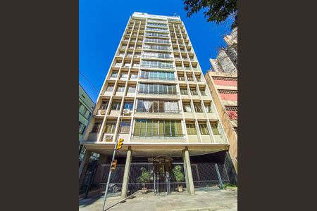 Apartamento à venda com 220m², 3 quartos e 1 vaga Apartamento à venda com 220m², 3 quartos e 1 vagaFachada