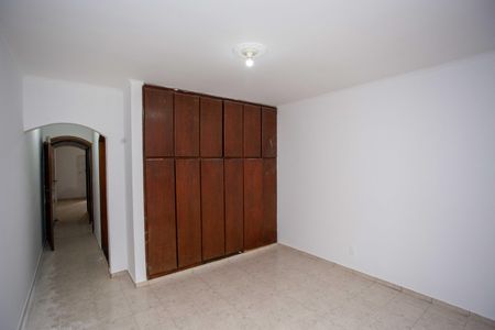 Casa à venda com 320m², 3 quartos e 2 vagasQuarto Suite 2