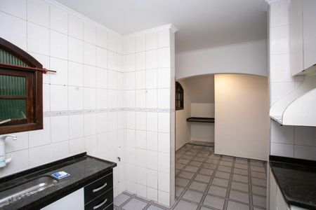Casa à venda com 320m², 3 quartos e 2 vagasCozinha