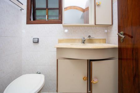 Casa à venda com 320m², 3 quartos e 2 vagasBanheiro da Suíte 2