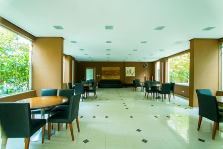 Apartamento à venda com 134m², 3 quartos e 3 vagasÁrea comum - Salão de festas