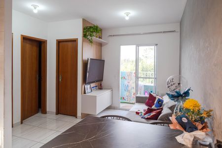 Sala de apartamento para alugar com 2 quartos, 45m² em Parque Maria Helena, Guarulhos