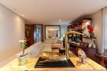 Sala de apartamento à venda com 3 quartos, 134m² em Jardim Olympia, São Paulo