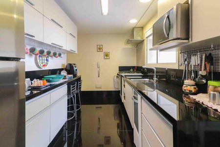 Apartamento à venda com 134m², 3 quartos e 2 vagasCozinha e Área de Serviço