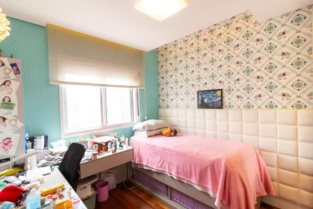 Apartamento à venda com 151m², 3 quartos e 3 vagas Suíte 2