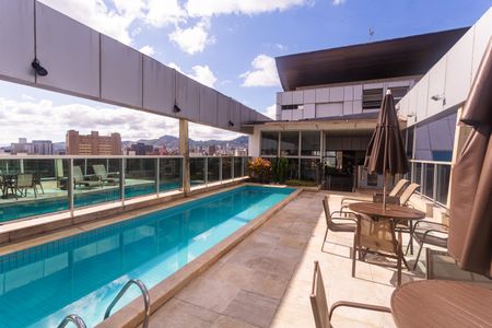 Apartamento à venda com 35m², 1 quarto e 1 vaga Apartamento à venda com 35m², 1 quarto e 1 vagaÁrea comum - Piscina