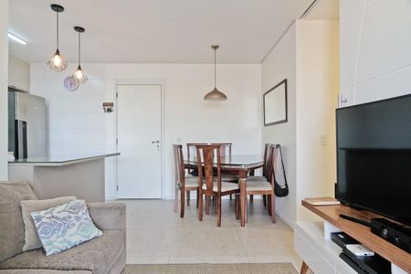 Apartamento à venda com 57m², 2 quartos e 1 vaga Apartamento à venda com 57m², 2 quartos e 1 vagaSala
