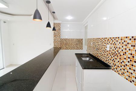 Studio para alugar com 65m², 1 quarto e sem vaga Studio para alugar com 65m², 1 quarto e sem vagaSala/Cozinha