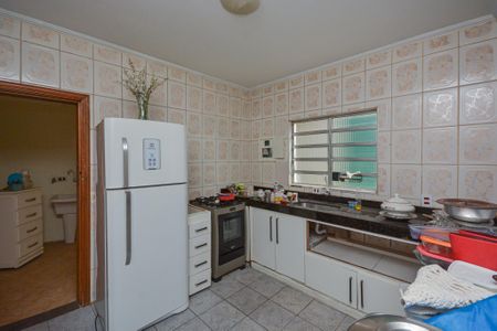 Casa para alugar com 140m², 3 quartos e 3 vagas Casa para alugar com 140m², 3 quartos e 3 vagasCozinha