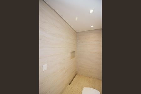 Apartamento à venda com 302m², 4 quartos e 3 vagas Apartamento à venda com 302m², 4 quartos e 3 vagasBanheiro Externo