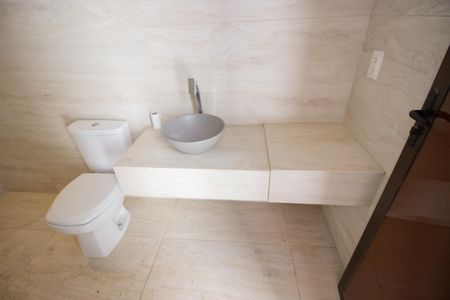 Apartamento à venda com 302m², 4 quartos e 3 vagas Apartamento à venda com 302m², 4 quartos e 3 vagasBanheiro Externo