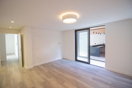 Apartamento à venda com 302m², 4 quartos e 3 vagas Apartamento à venda com 302m², 4 quartos e 3 vagasSuíte 1