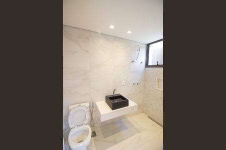 Apartamento à venda com 302m², 4 quartos e 3 vagas Apartamento à venda com 302m², 4 quartos e 3 vagasSuíte 2