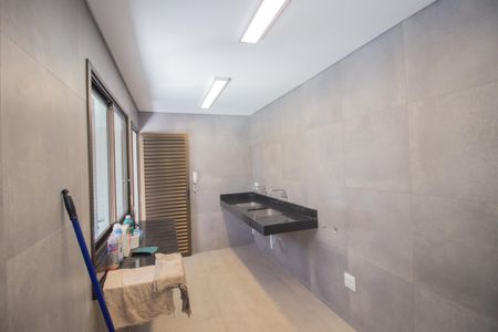 Apartamento à venda com 302m², 4 quartos e 3 vagas Apartamento à venda com 302m², 4 quartos e 3 vagasÁrea de Serviço