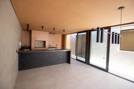 Apartamento à venda com 302m², 4 quartos e 3 vagas Apartamento à venda com 302m², 4 quartos e 3 vagasÁrea gourmet