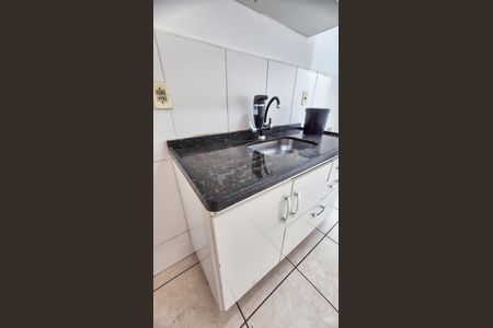 Apartamento à venda com 45m², 2 quartos e 1 vaga Apartamento à venda com 45m², 2 quartos e 1 vagaCozinha