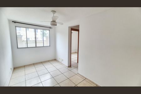Apartamento à venda com 45m², 2 quartos e 1 vaga Apartamento à venda com 45m², 2 quartos e 1 vagaSala