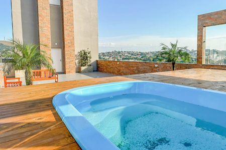 Apartamento à venda com 62m², 2 quartos e 2 vagasÁrea comum - Piscina