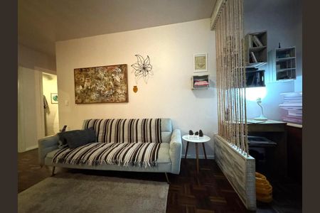 Sala de apartamento à venda com 1 quarto, 60m² em Petrópolis, Porto Alegre