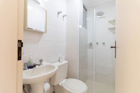Apartamento à venda com 62m², 3 quartos e 2 vagas Apartamento à venda com 62m², 3 quartos e 2 vagasBanheiro Social