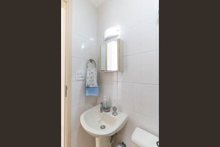 Apartamento à venda com 62m², 3 quartos e 2 vagas Apartamento à venda com 62m², 3 quartos e 2 vagasBanheiro Social