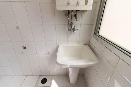 Apartamento à venda com 62m², 3 quartos e 2 vagas Apartamento à venda com 62m², 3 quartos e 2 vagasÁrea de Serviço