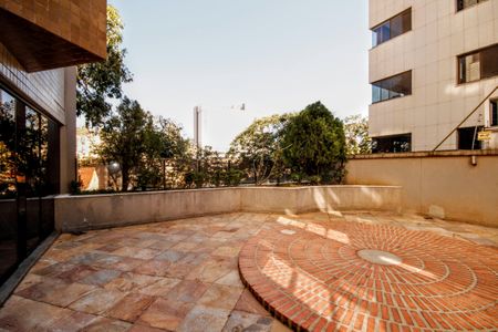 Apartamento à venda com 315m², 4 quartos e 4 vagasÁrea comum - Salão de festas