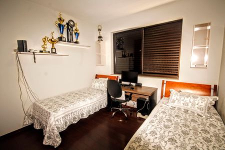 Apartamento à venda com 315m², 4 quartos e 4 vagasQuarto 3