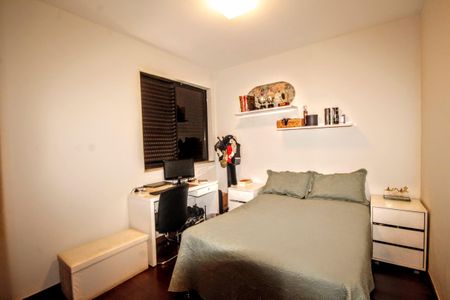 Apartamento à venda com 315m², 4 quartos e 4 vagasQuarto 2