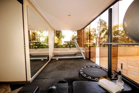 Apartamento à venda com 315m², 4 quartos e 4 vagasAcademia