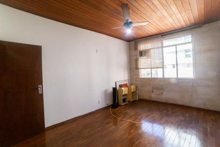 Apartamento à venda com 200m², 4 quartos e 1 vagaQuarto 2