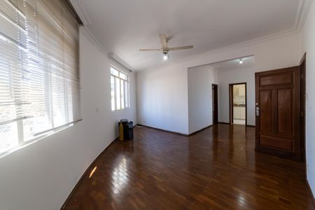 Sala 1 de apartamento à venda com 4 quartos, 200m² em Carmo, Belo Horizonte