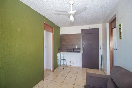Sala de apartamento à venda com 2 quartos, 51m² em Vila Nova, Porto Alegre