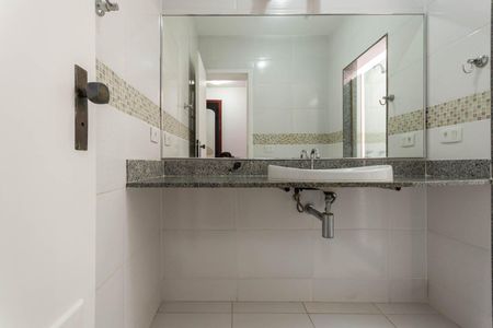 Apartamento à venda com 128m², 3 quartos e 2 vagasBanheiro