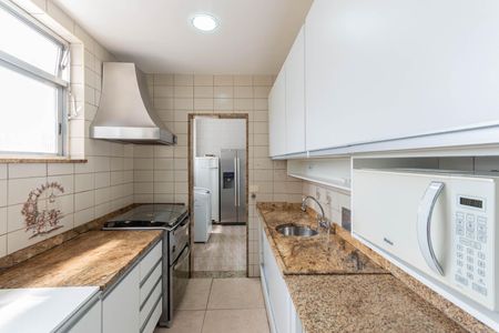 Apartamento à venda com 128m², 3 quartos e 2 vagasCozinha