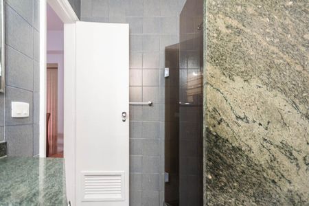 Apartamento à venda com 128m², 3 quartos e 2 vagasBanheiro Suíte