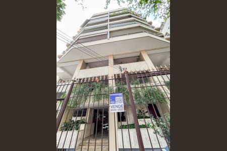 Apartamento à venda com 128m², 3 quartos e 2 vagasFachada