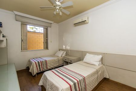 Casa à venda com 680m², 4 quartos e 6 vagasQuarto 3