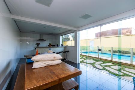 Casa à venda com 680m², 4 quartos e 6 vagasÁrea gourmet