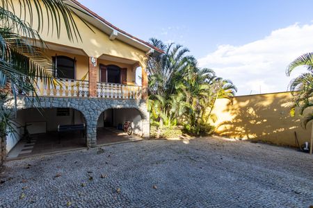 Casa à venda com 680m², 4 quartos e 6 vagasHall de entrada