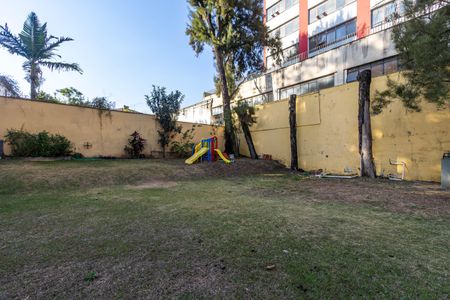 Casa à venda com 680m², 4 quartos e 6 vagasQuintal