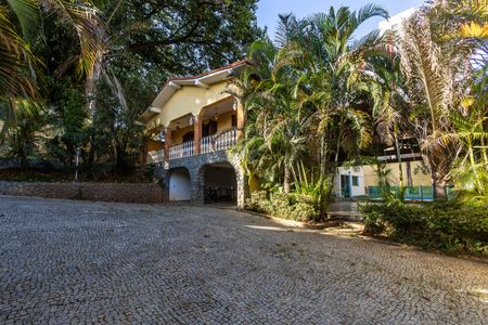 Casa à venda com 680m², 4 quartos e 6 vagasHall de entrada