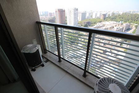 Studio para alugar com 38m², 1 quarto e 1 vagaVaranda